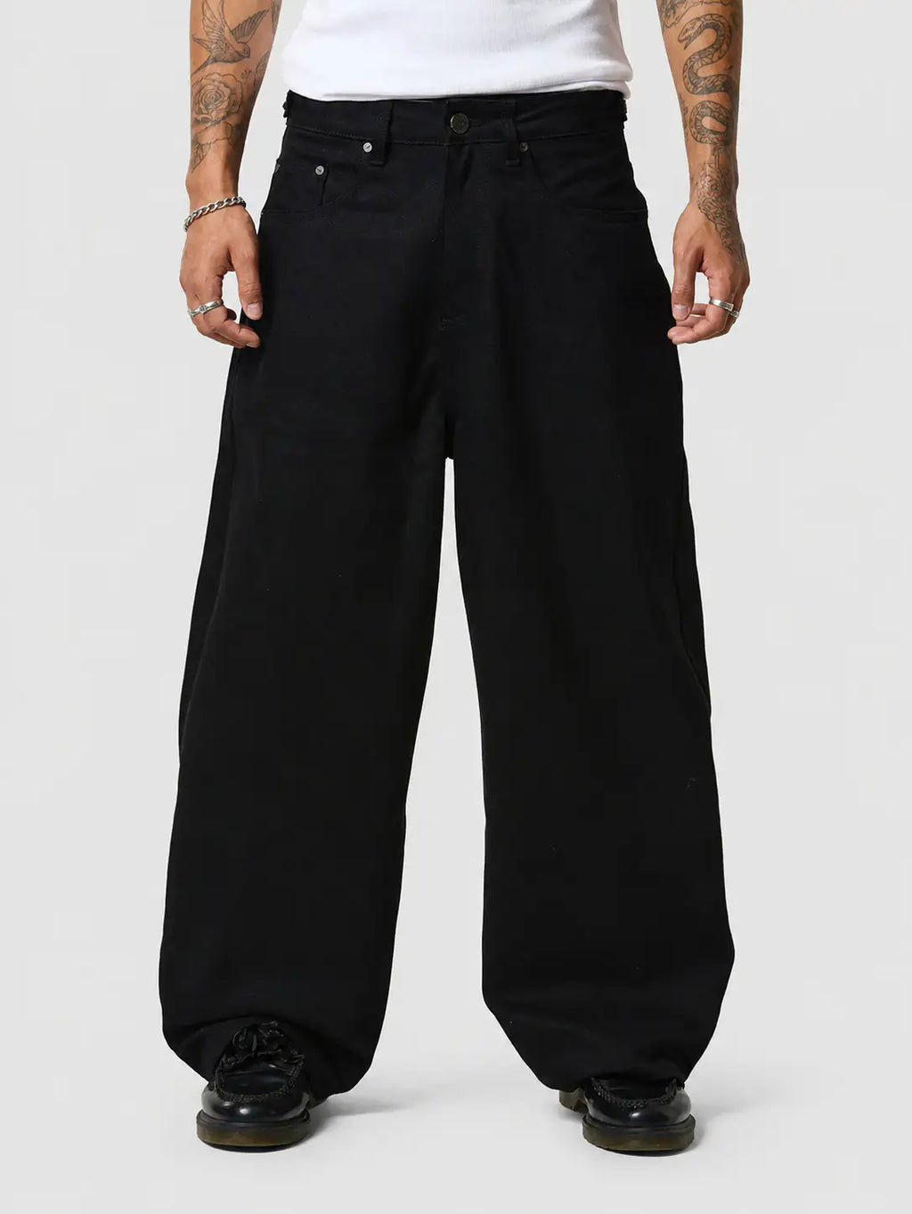 AZELIA© "BLACK" RAW DENIM JEANS