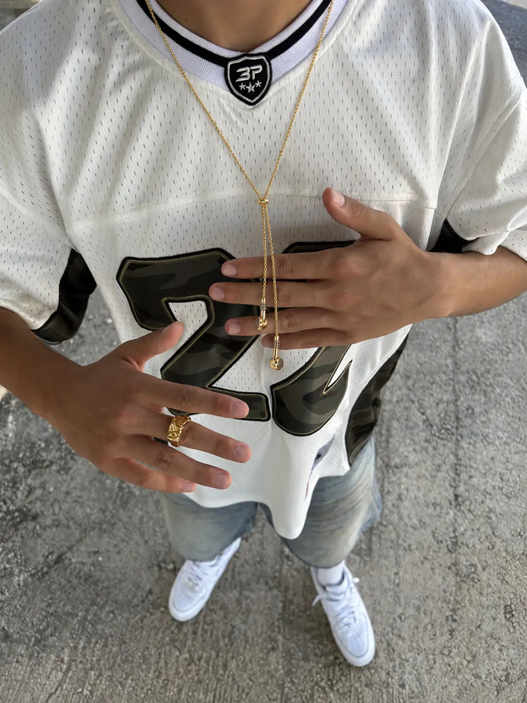 HEADPHONES NECKLACE GOLD