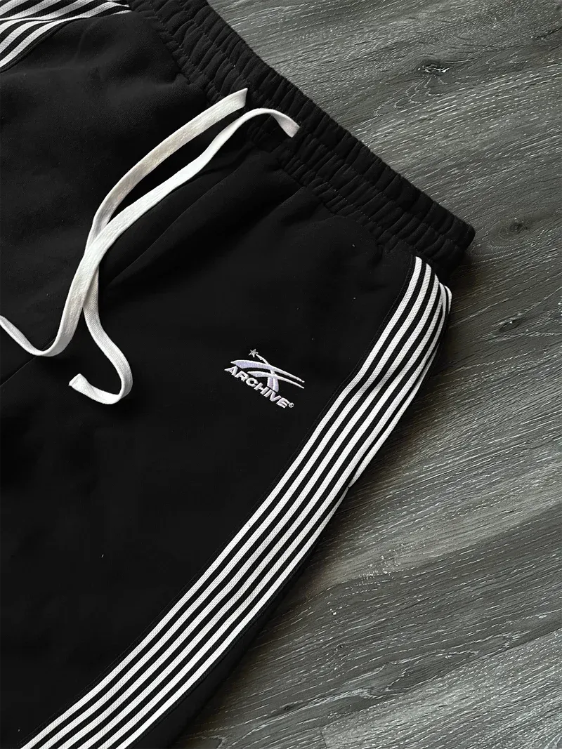 AZELIA© "BLACK" SWEATPANTS