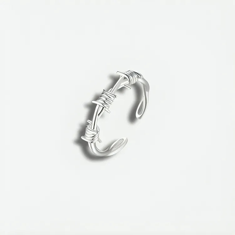 AZELIA® “FALLEN THORN" RING